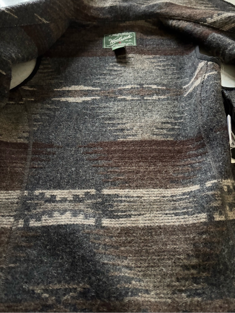 Woolrich women’s M medium wrap Aztec western vest. Good condition. Preloved - Picture 5 of 12